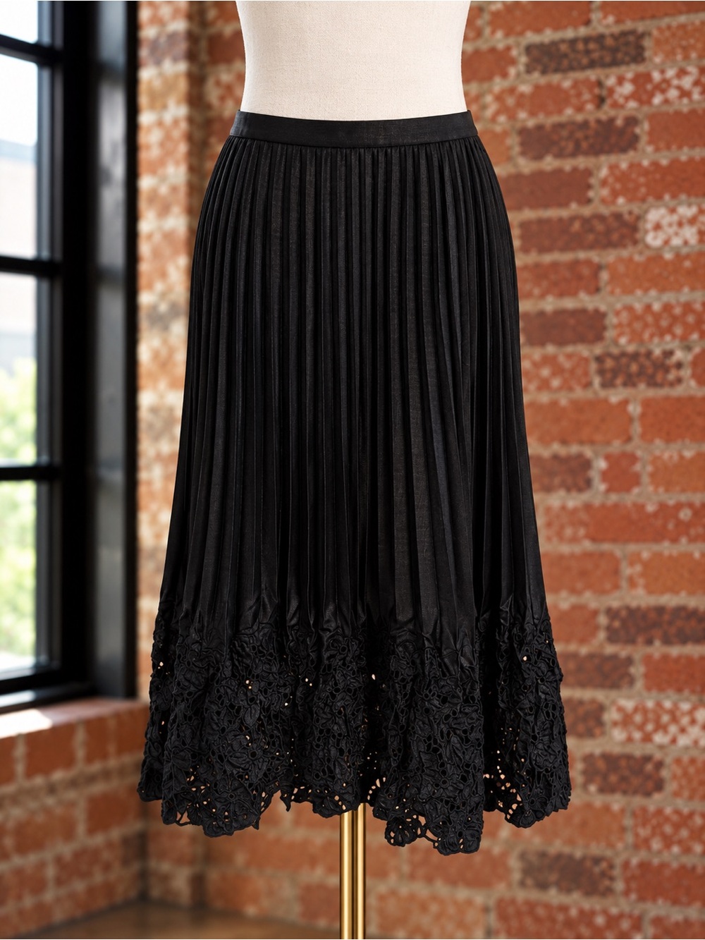 Les Copains Black Pleated Midi Skirt Small